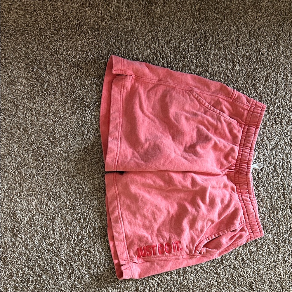 Nike Men's Coral Athletic Shorts